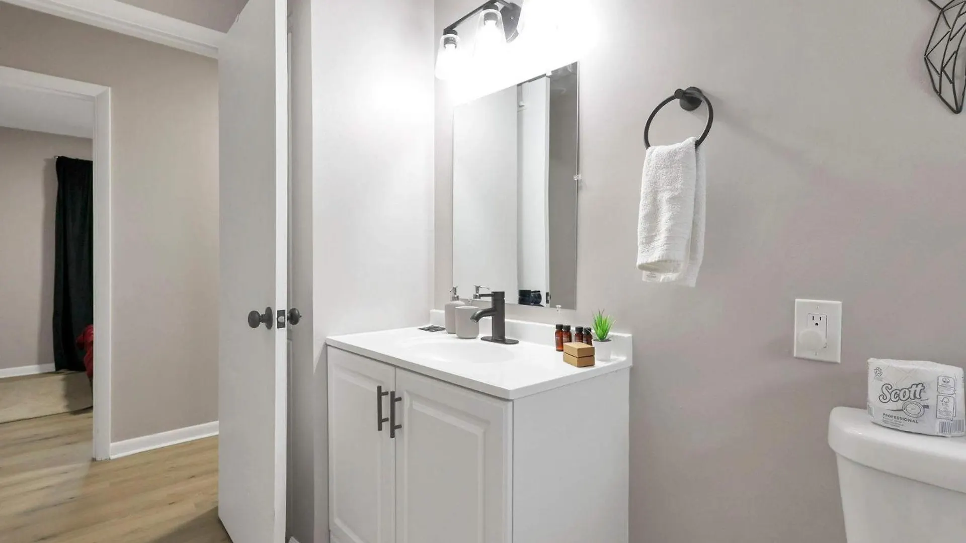 The Berkeley Bungalow Great For Extended Stays 콜럼버스 미국