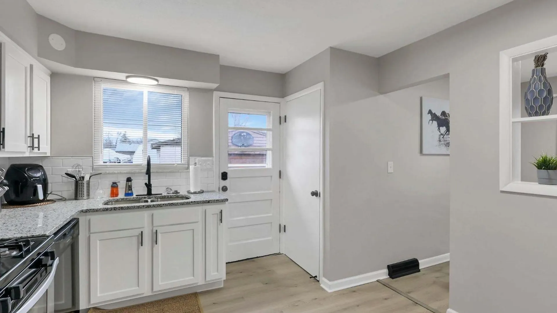 The Berkeley Bungalow Great For Extended Stays 콜럼버스 펜션